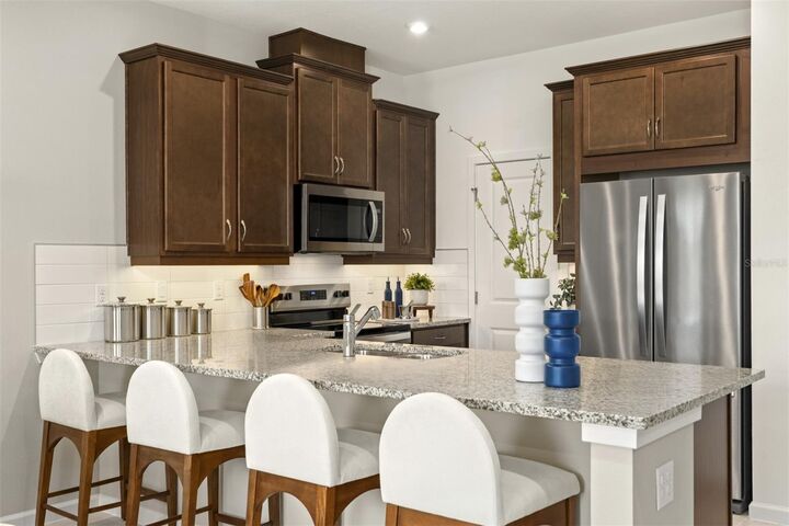 Property Photo: 9956 Red Canoe Alley FL 32832