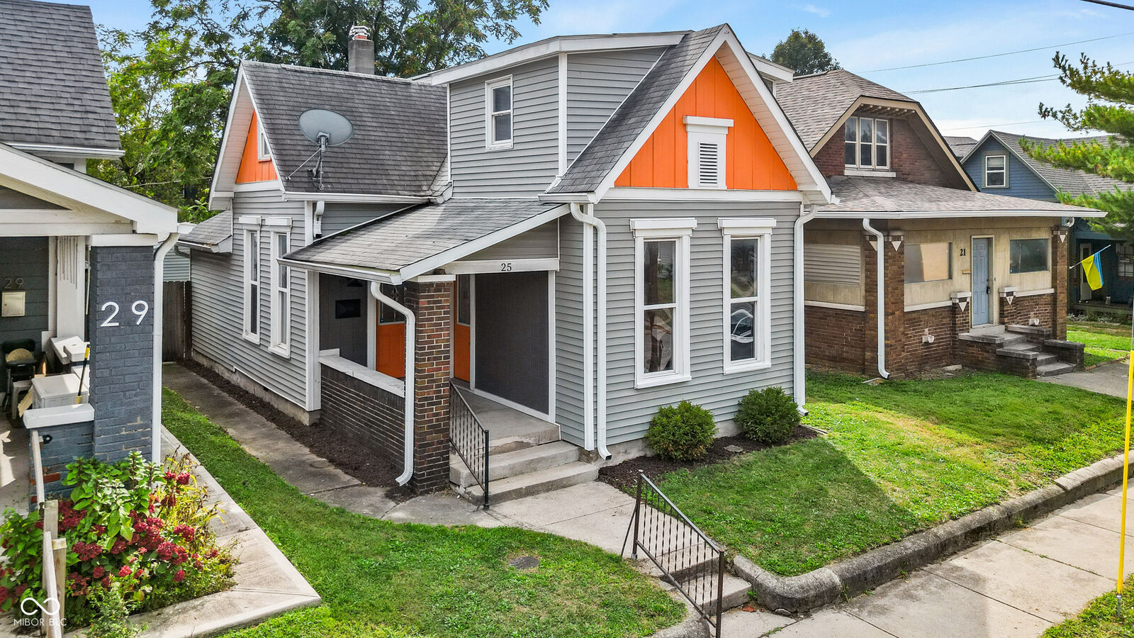 Property Photo:  25 E Minnesota Street  IN 46225 