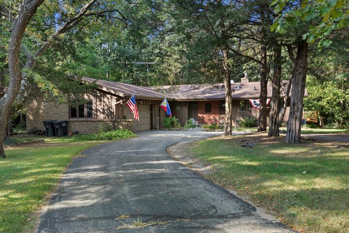 N9162 Woodridge Ct  Troy WI 53120 photo