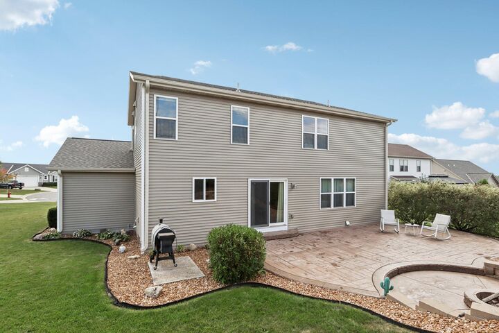 Property Photo:  W1418 Stoney Brook Ct  WI 53036 