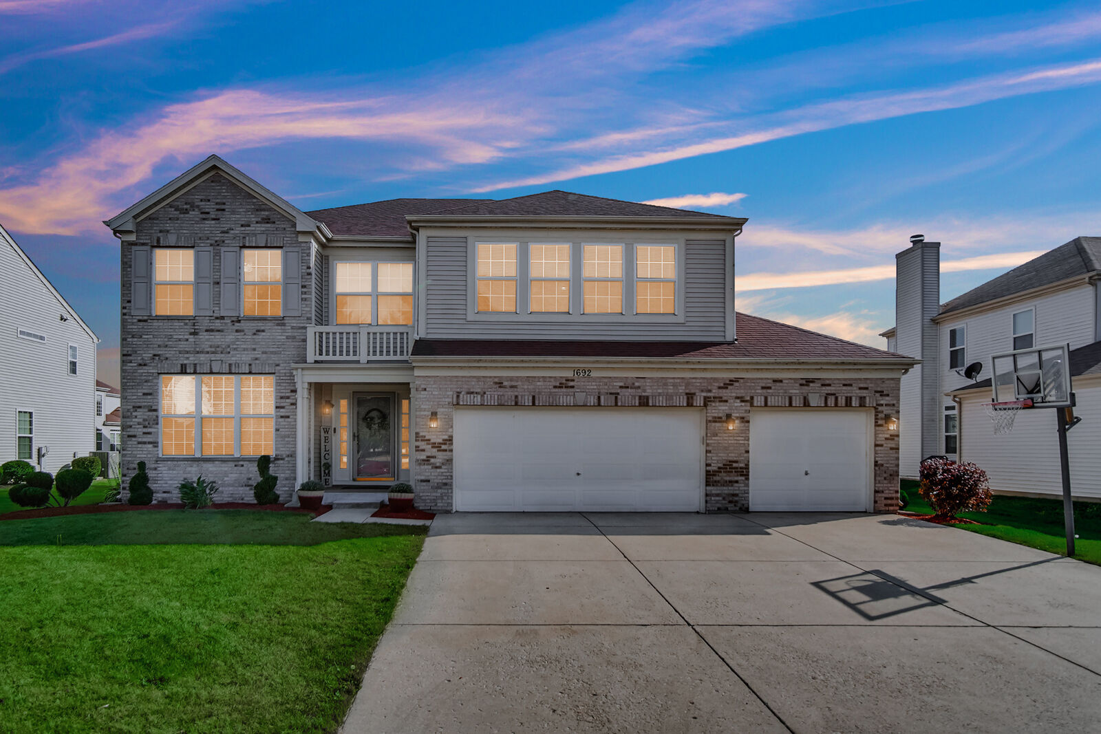 Property Photo: 1692 Trails End Lane IL 60490