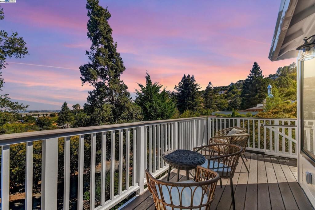 Property Photo: 148 Auburn St CA 94901