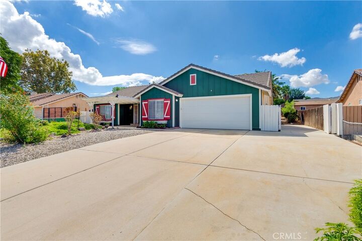 Property Photo: 31581 Contour CA 92567