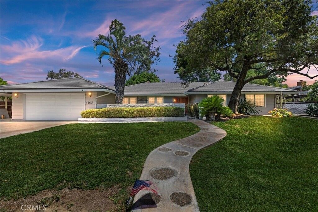 Property Photo: 1265 Country Club CA 92506