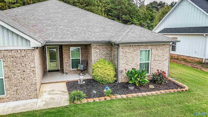 Property Photo:  65 Betty Way  AL 35769
