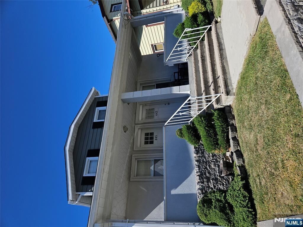 Property Photo:  445 Alder Street  NJ 07071 
