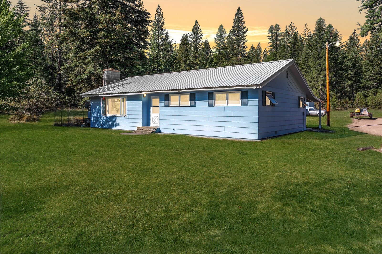 Property Photo: 20655 Whispering Pines Road MT 59808