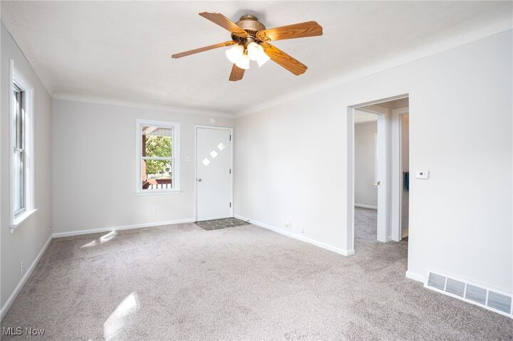 Property Photo: 894 Sutherland Avenue OH 44314