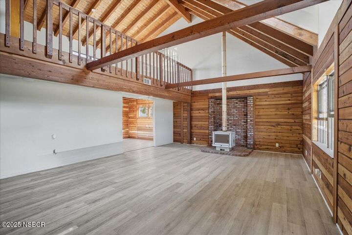 Property Photo:  2935 E Clark Avenue  CA 93455 