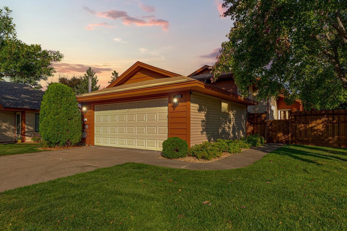 Property Photo:  5328 Emerald Way  MN 55124 