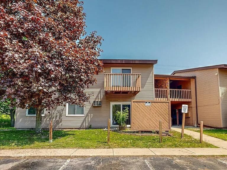 Property Photo:  2604 4th Avenue NE 1  MN 55906 