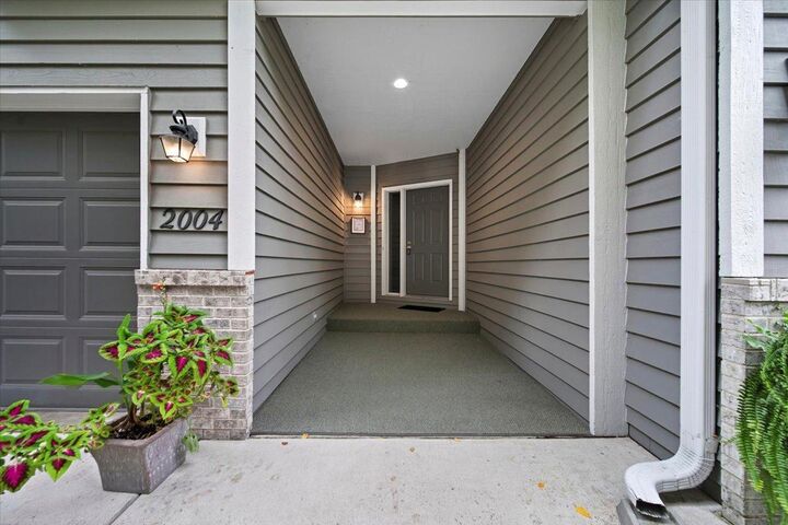 Property Photo: 2004 Lincoln Street S MN 55057