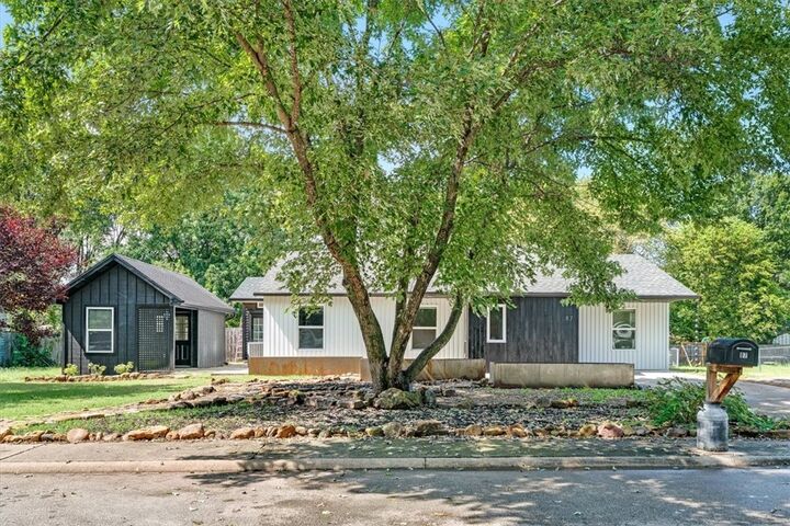 87 James Street  Farmington AR 72730 photo