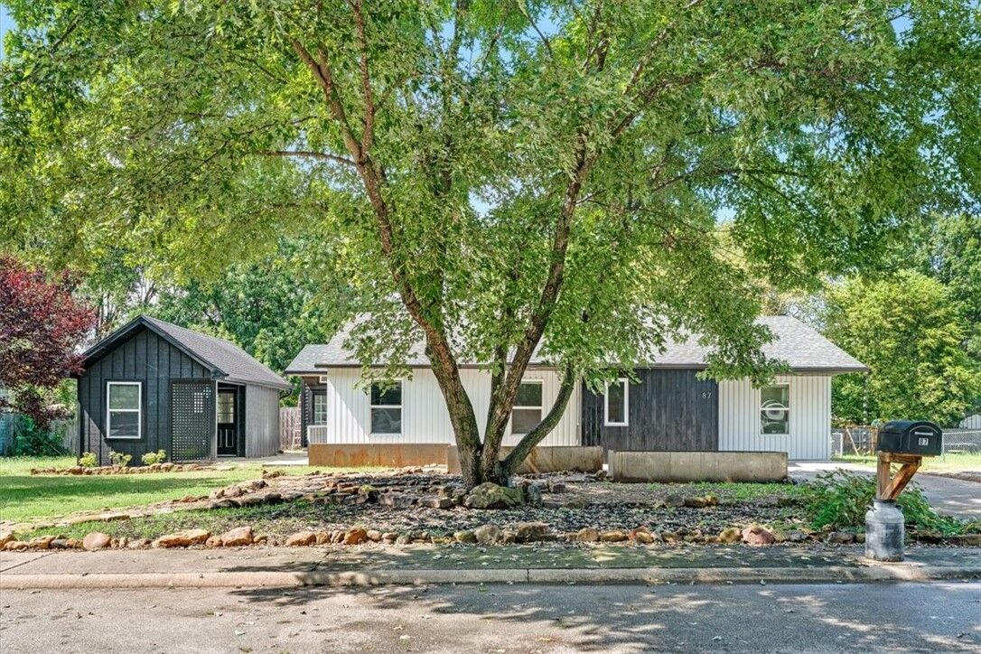 Property Photo: 87 James Street AR 72730