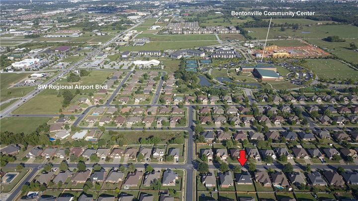 Property Photo: 4004 SW Banbury Drive AR 72713