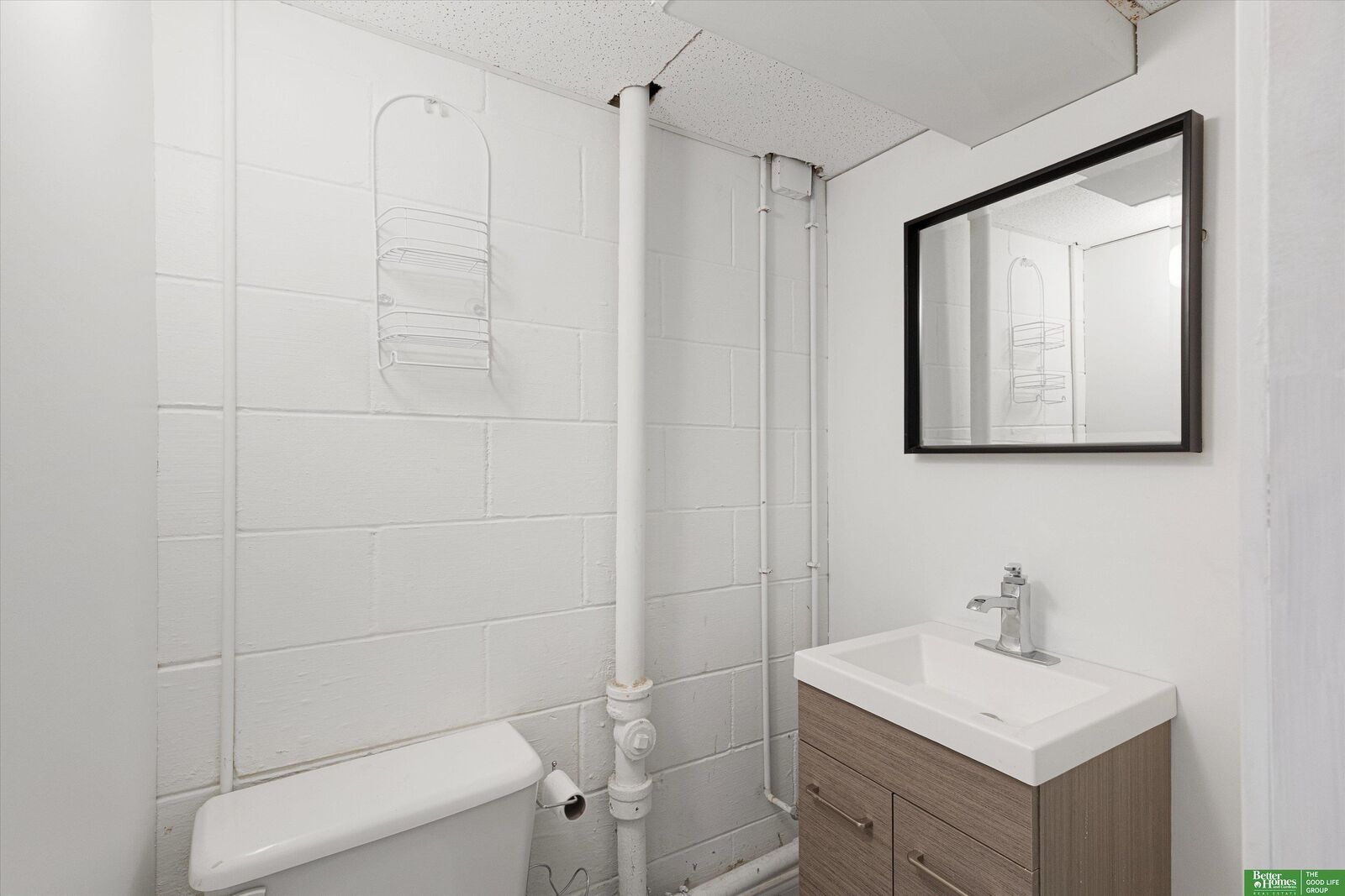 Property Photo:  4963 S 54 Street  NE 68117 
