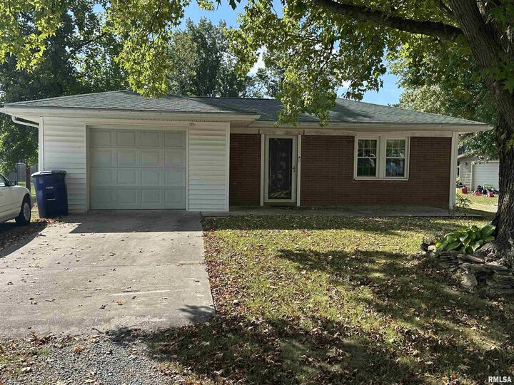813 Ritter Street  Pinckneyville IL 62274 photo