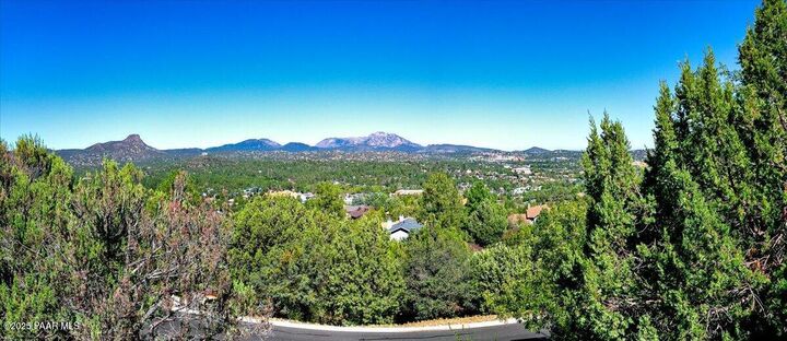 Property Photo:  1145 Northwood Loop  AZ 86303