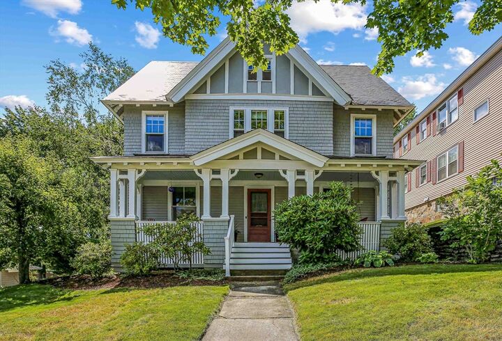 6 Moore Ave  Worcester MA 01602 photo