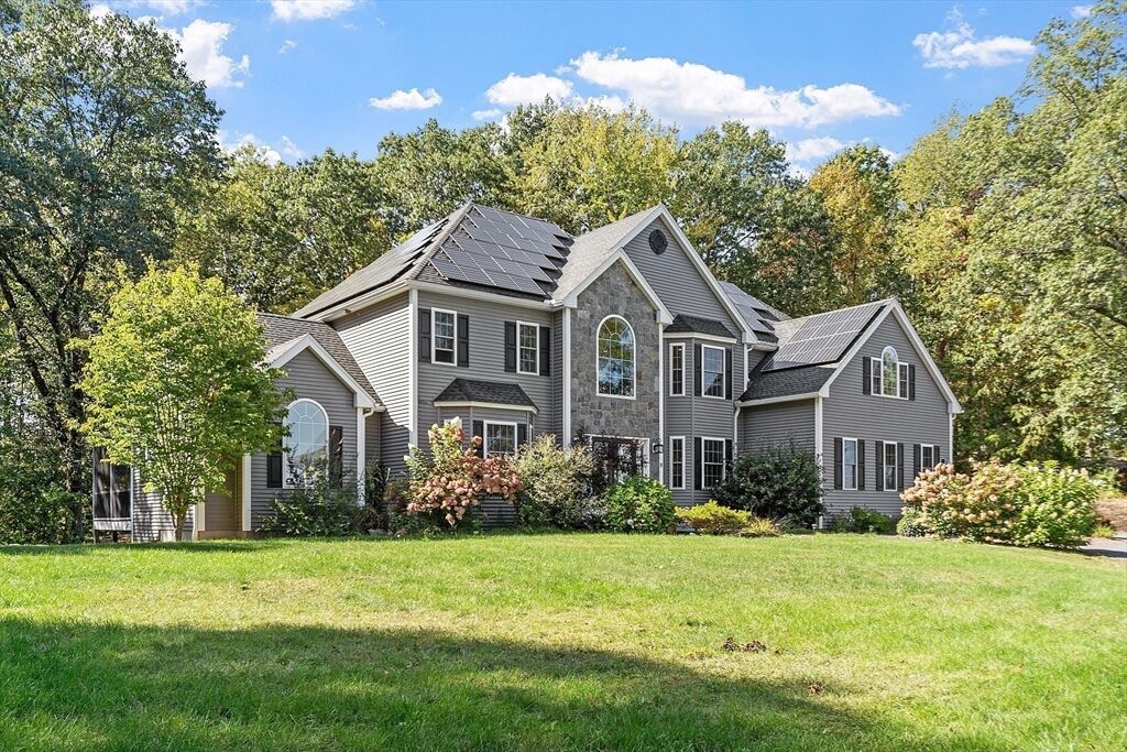 Property Photo:  9 Winter Hill Rd  MA 01462 