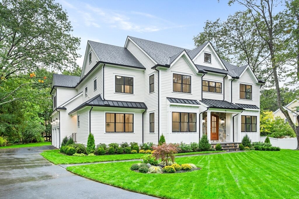 Property Photo:  15 Peachtree Road  MA 02420 