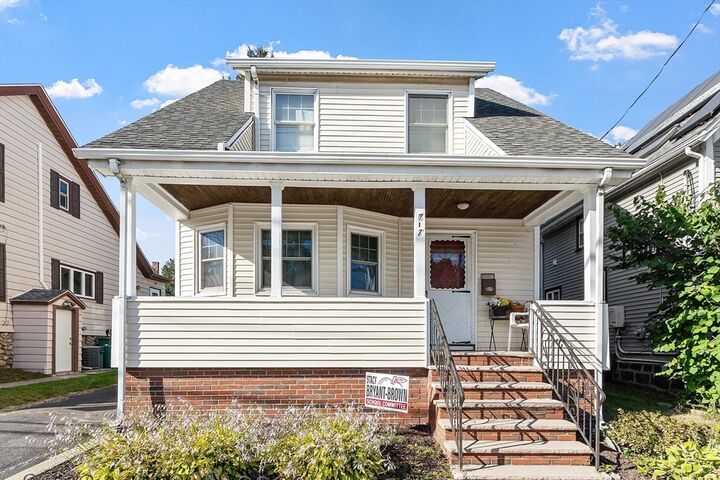 Property Photo:  717 Boston St  MA 01905 