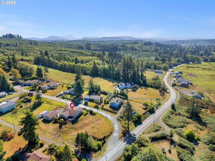 Property Photo:  35199 Lyngstad Heights Ln  OR 97103 