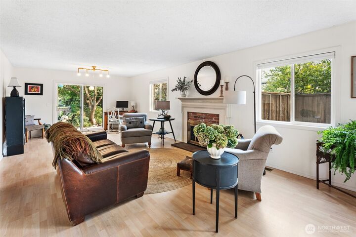 Property Photo:  9 N Elliott Avenue  WA 98801