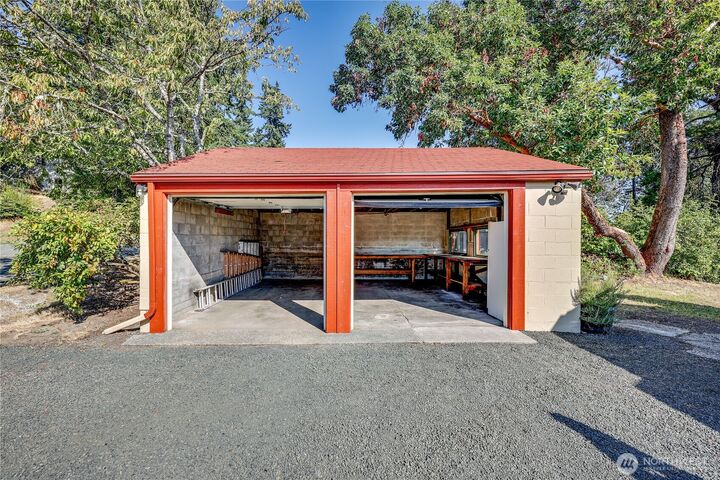 Property Photo:  324 N Cambrian  WA 98312 