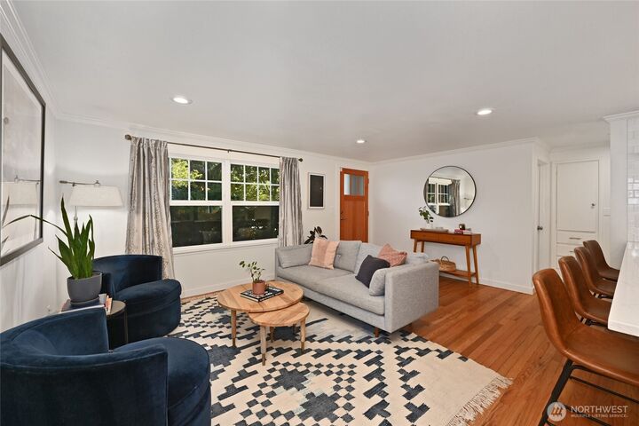 Property Photo:  4537  49th Avenue SW  WA 98116 