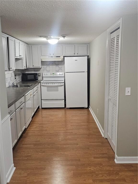 Property Photo:  31 Devereux Avenue 305  RI 02909 