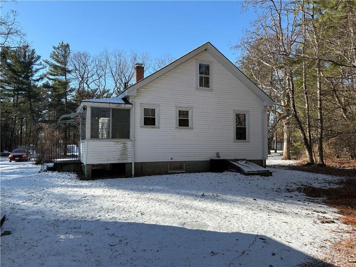 Property Photo:  52 Carpenter Street  MA 02771 