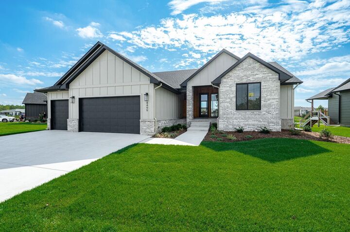 Property Photo: 8499 W Pebble St KS 67101