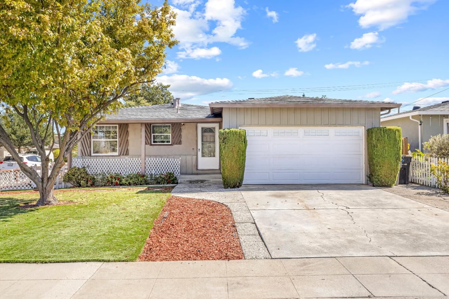 Property Photo:  750 San Ramon Avenue  CA 94085 