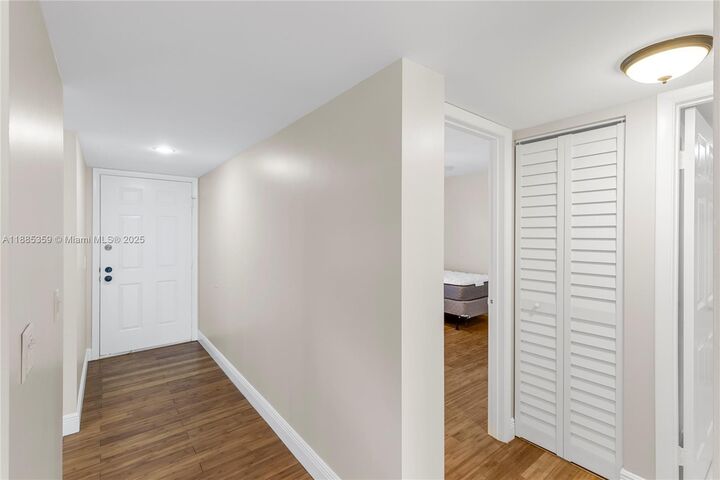 Property Photo: 1514 Whitehall Dr 203 FL 33324