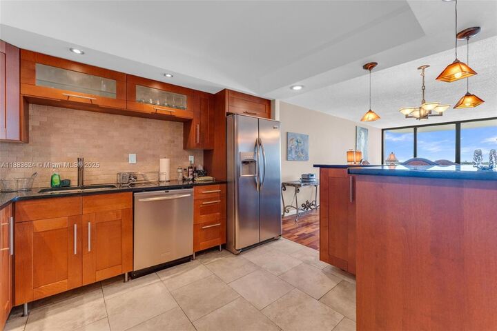 18021 Biscayne Blvd 1503  Aventura FL 33160 photo