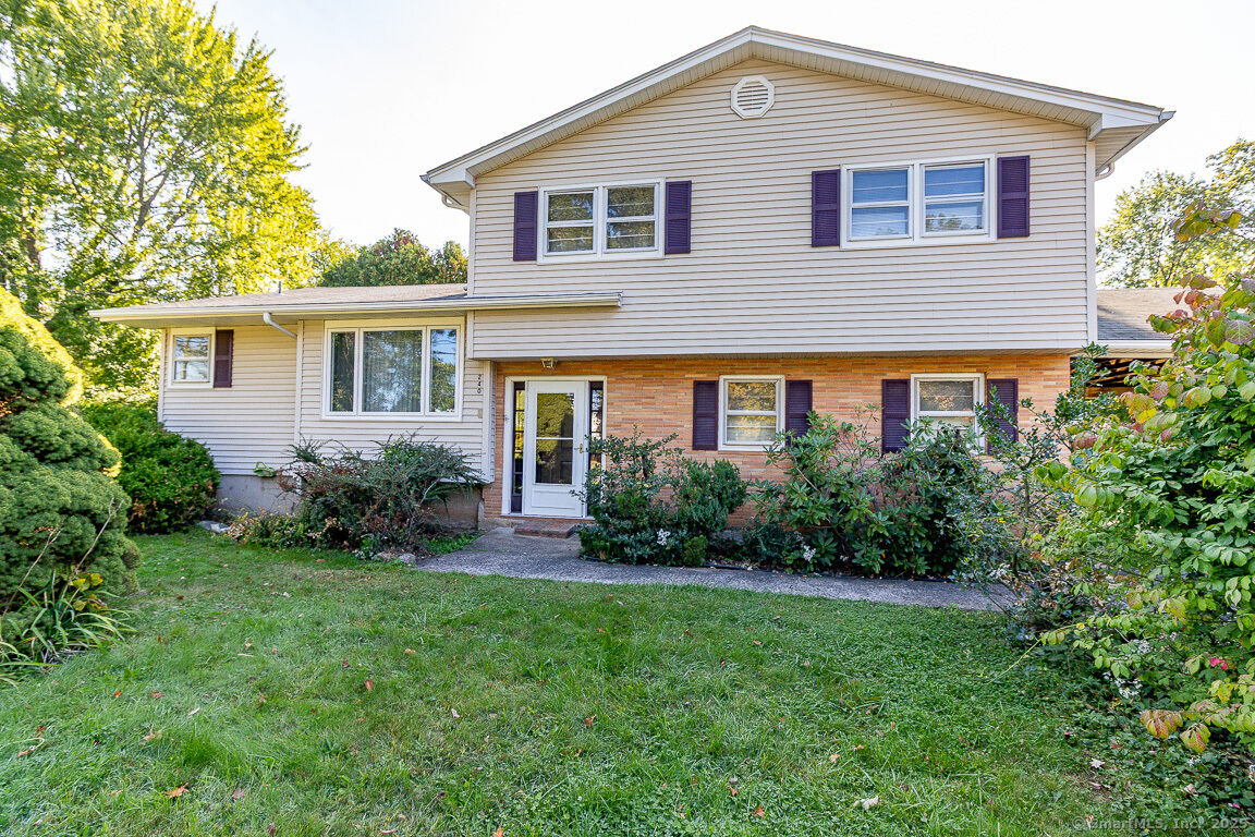 Property Photo:  240 Hillhurst Avenue  CT 06053 