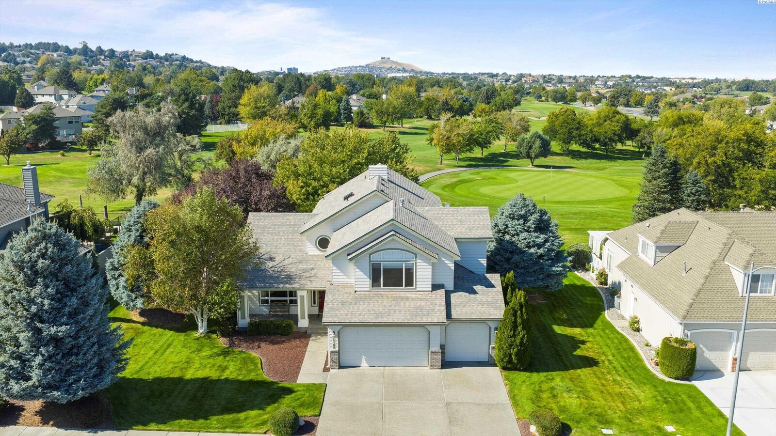 Property Photo: 4108 S Green St WA 99337
