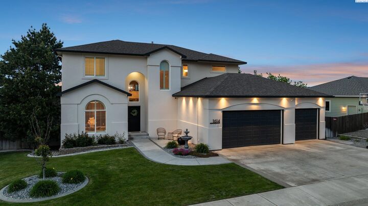 1614 W 51st Avenue  Kennewick WA 99337 photo