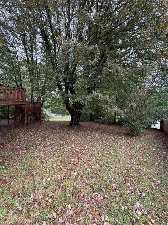 Property Photo: 522 Butler Street NC 27041
