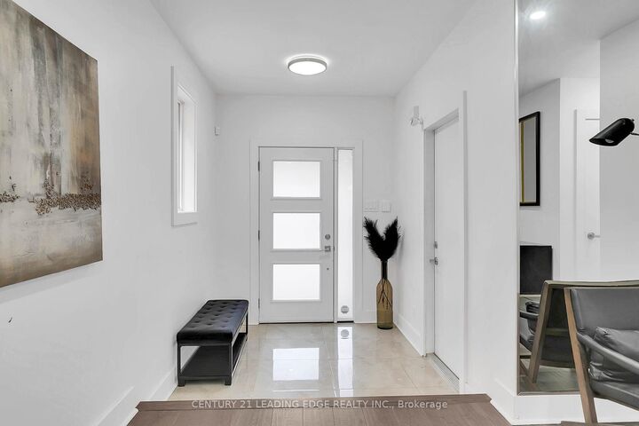 Photo de la propriété:  3 Hemans Court  ON L1T 4B9 