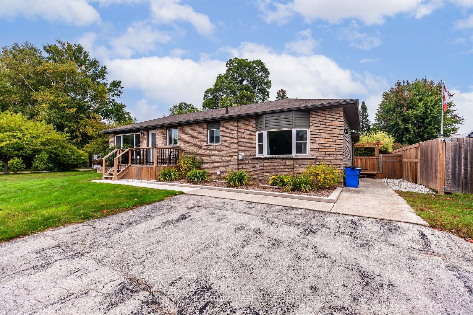 Property Photo:  393 Mill Street  ON N0H 2C0