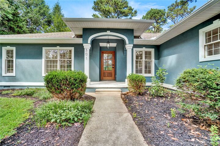 Property Photo:  301 Beech View Court  SC 29672 