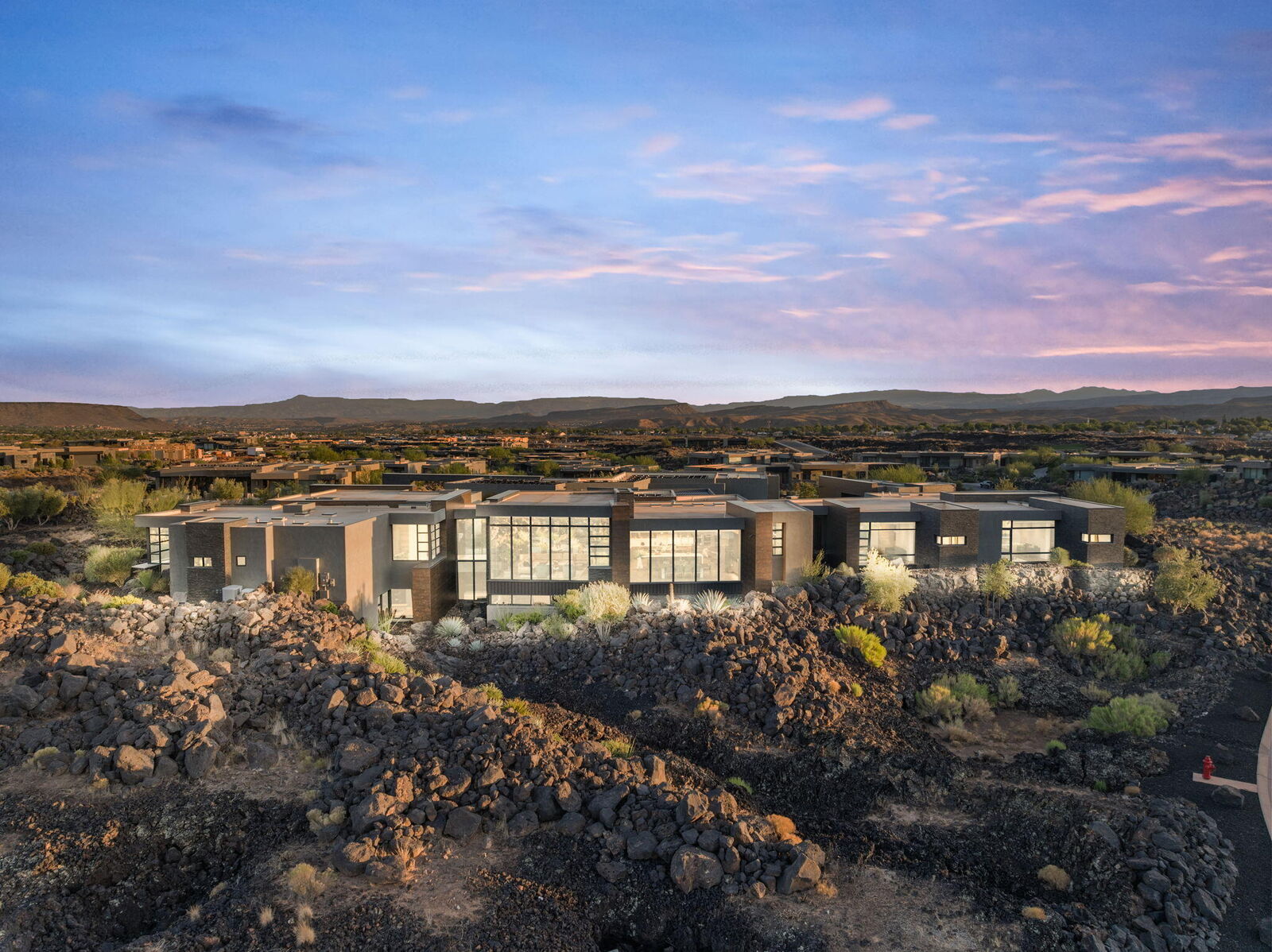 Property Photo: 2515 N Tacheene Dr UT 84770