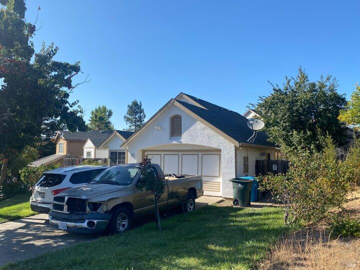 Property Photo:  121 Exposition Drive  CA 94589 