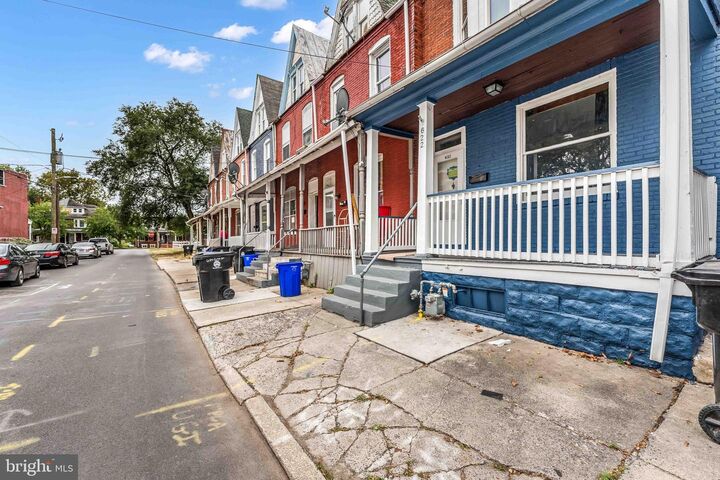 Property Photo:  622 Ross Street  PA 17110 