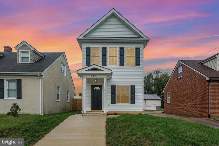 1307 Cardwell Street  Fredericksburg VA 22401 photo