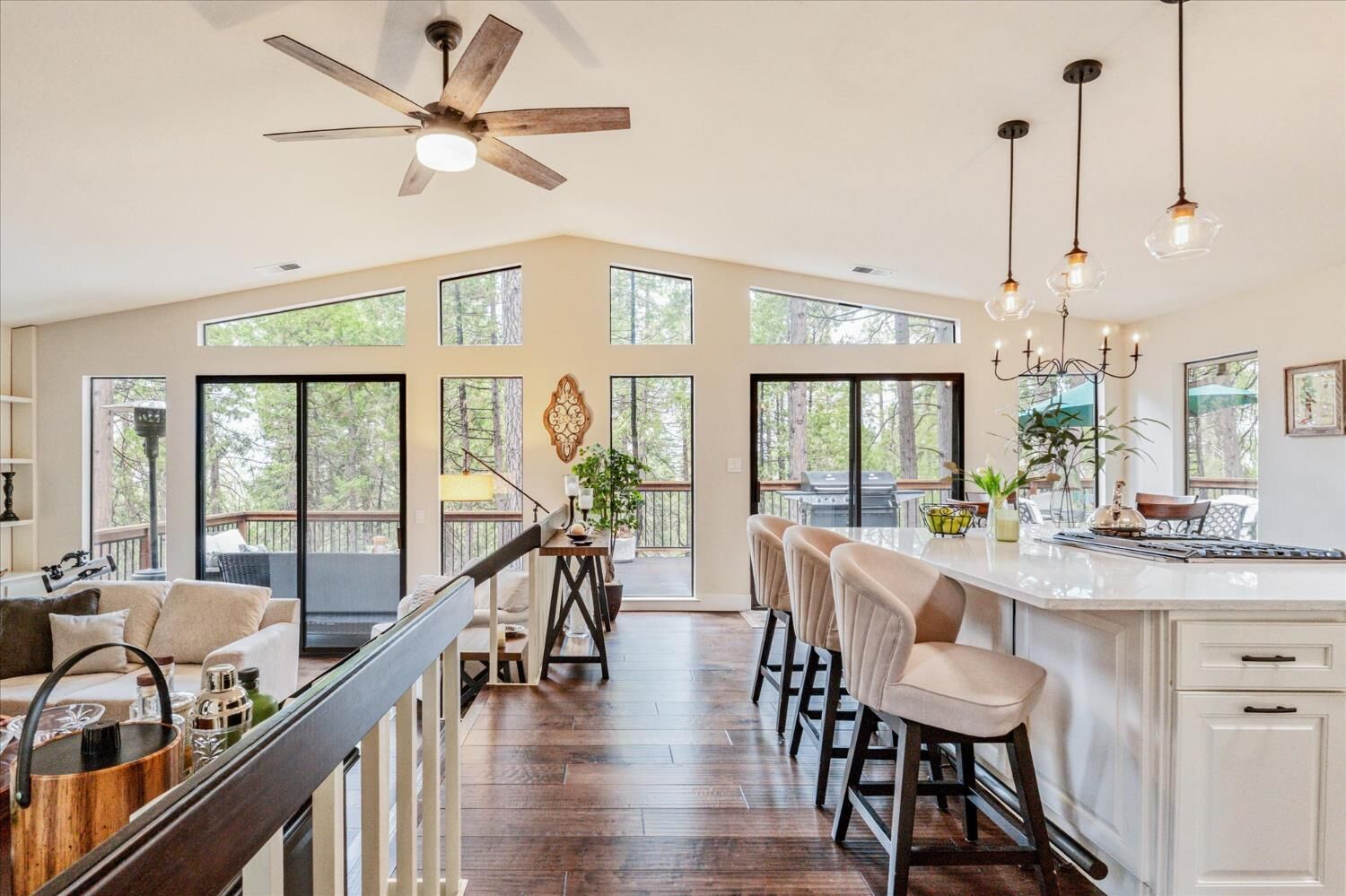 Property Photo:  723 Larkspur Lane  CA 95247 