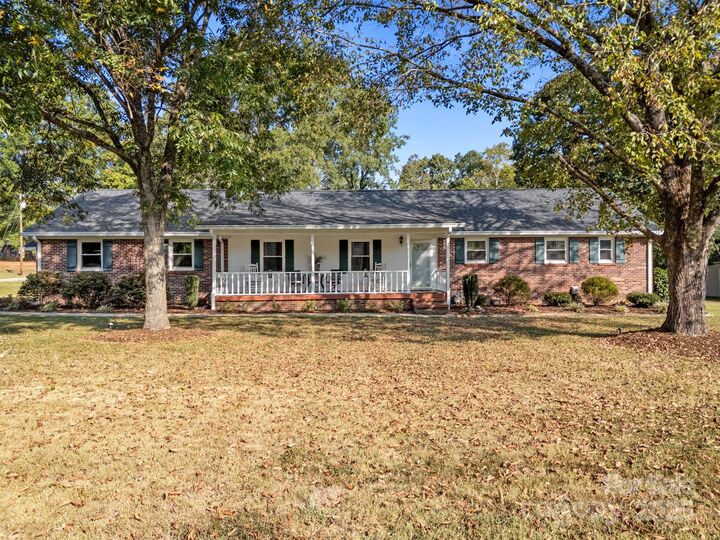 Property Photo:  310 Jacobs Drive  NC 28144
