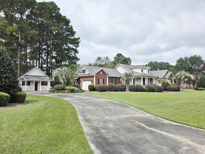 Property Photo:  101 Fairway Court  SC 29477 